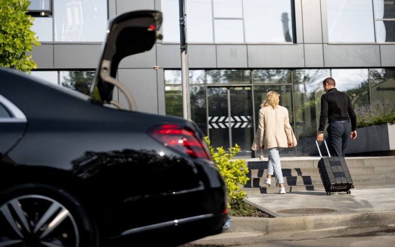 How Airport Transfers Wolverhampton Ensure On-Time Arrivals